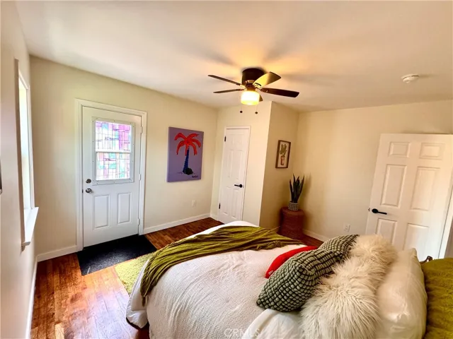 Great space, and plenty of room for a dresser, TV.