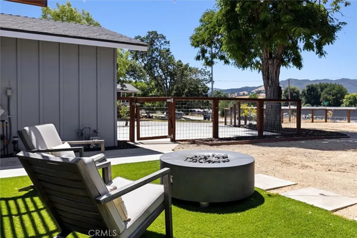 22495 H Street, Santa Margarita, California 93453