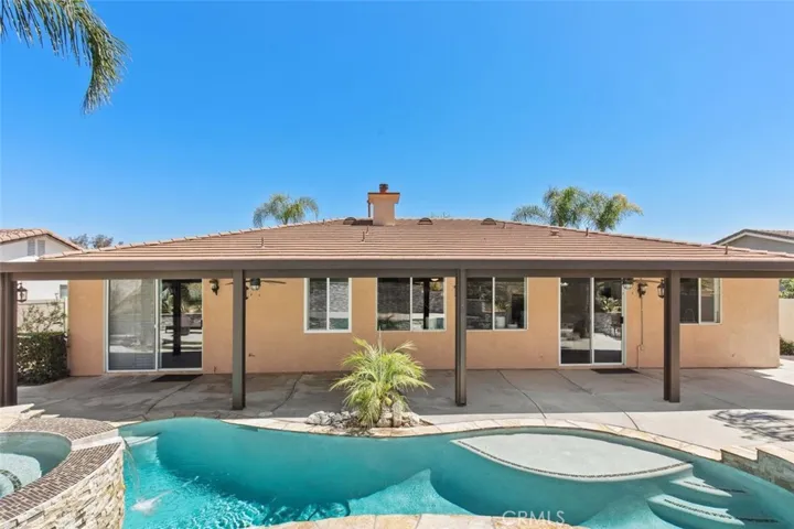 1842 Morfontaine Way, Corona, California 92883