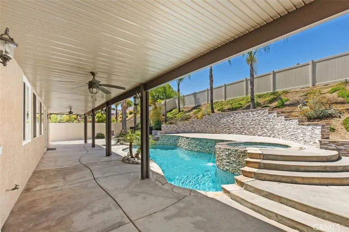 1842 Morfontaine Way, Corona, California 92883