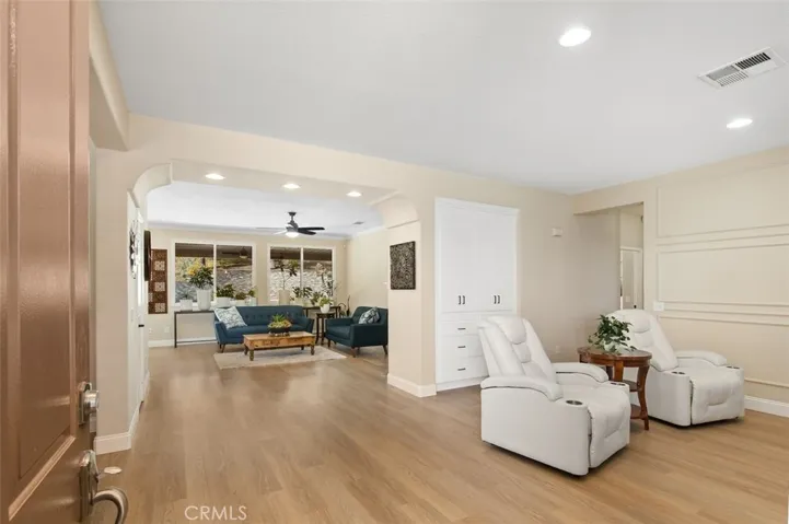 1842 Morfontaine Way, Corona, California 92883