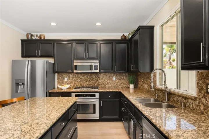 1842 Morfontaine Way, Corona, California 92883