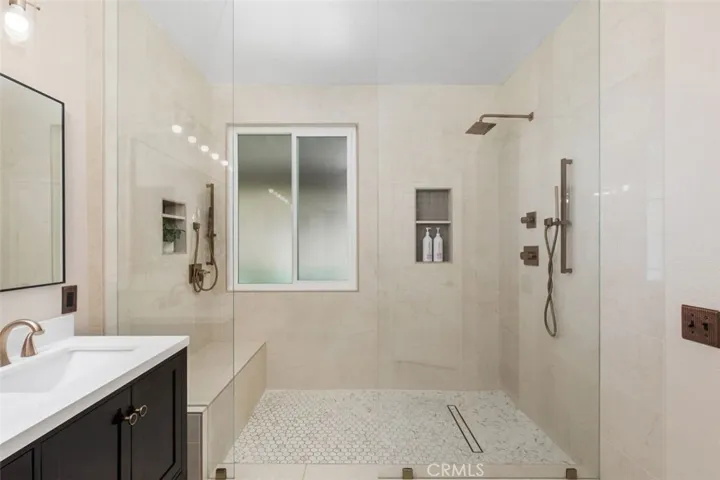 1842 Morfontaine Way, Corona, California 92883