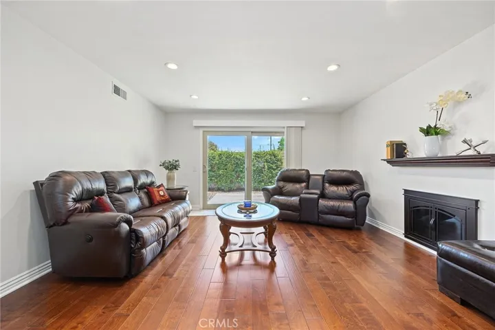 Living room overlooks private rear yard