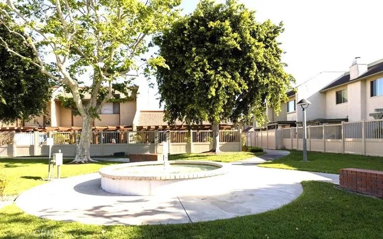 Community trails and fountain