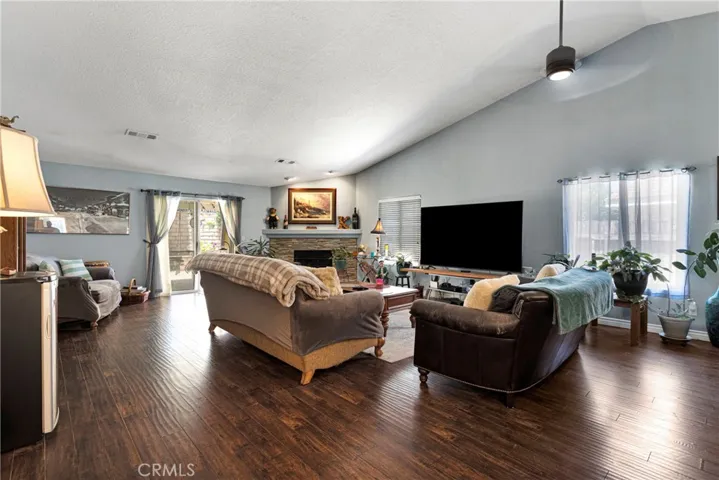 12870 Bermuda Dunes Drive, Victorville, California 92395
