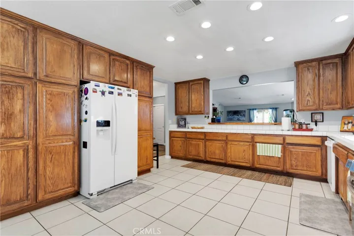 12870 Bermuda Dunes Drive, Victorville, California 92395