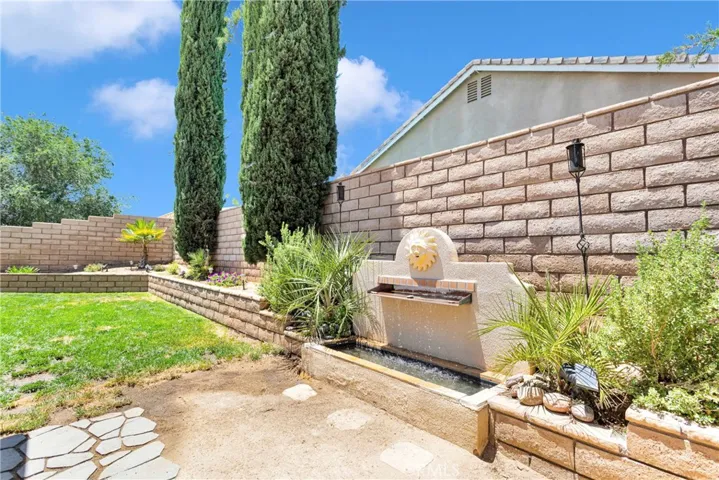 12870 Bermuda Dunes Drive, Victorville, California 92395