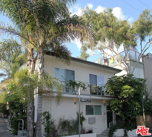 109 Brooks Avenue 1, Venice, California 90291