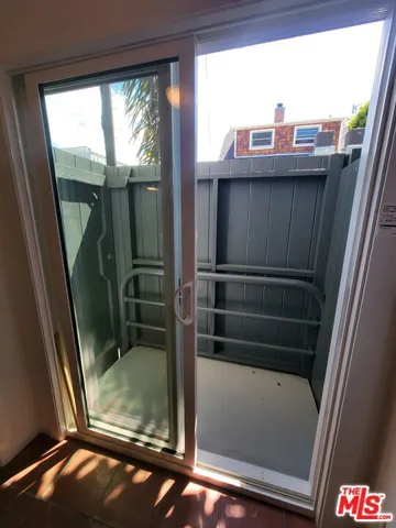 109 Brooks Avenue 1, Venice, California 90291