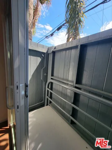109 Brooks Avenue 1, Venice, California 90291