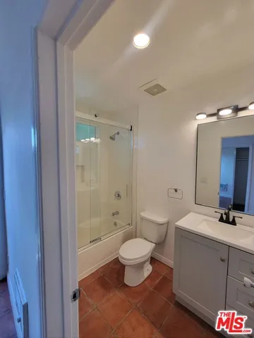 109 Brooks Avenue 1, Venice, California 90291