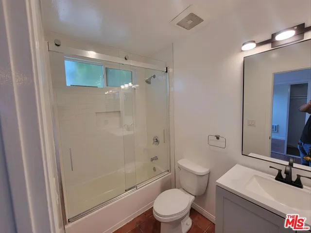 109 Brooks Avenue 1, Venice, California 90291