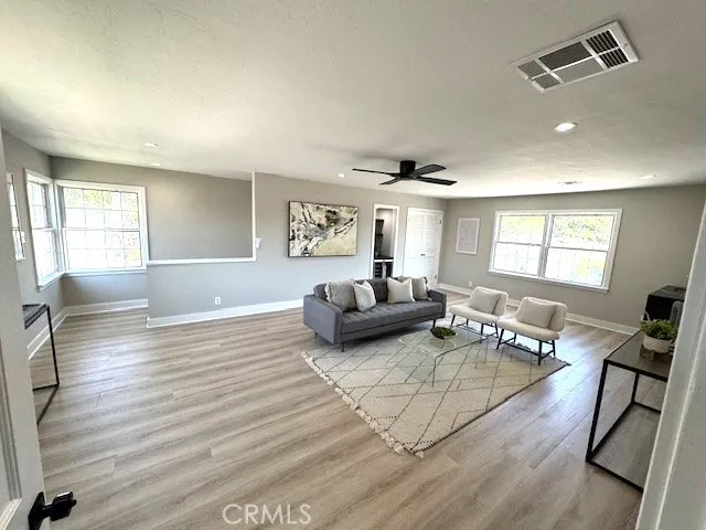 3931 Marron Avenue, Long Beach, California 90807