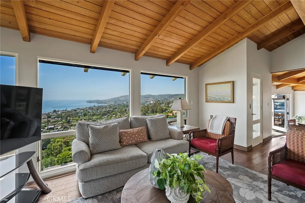 2108 Crestview Drive, Laguna Beach, California 92651 home-pic-22
