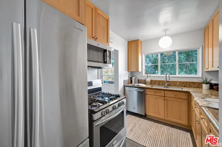 5167 1/2 Village, Los Angeles, California 90016