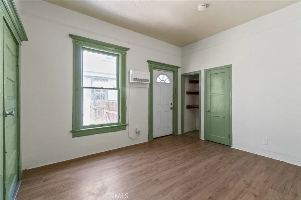 1353 Toberman Street, Los Angeles, California 90015 home-pic-11