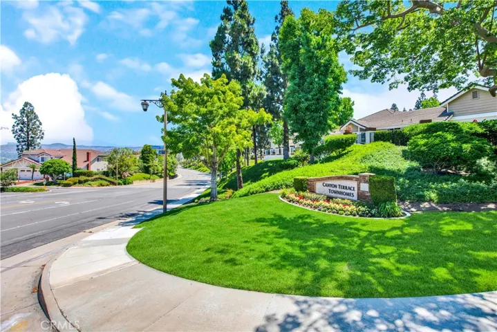 Canyon Terrace Community on the top off the hill