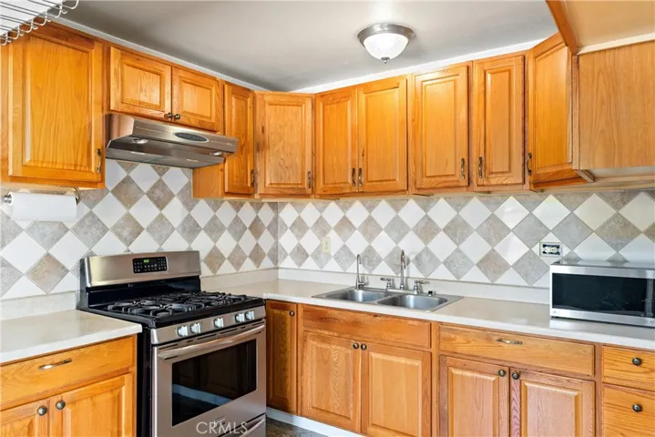 5919 Bee Jay Street, Riverside, California 92503