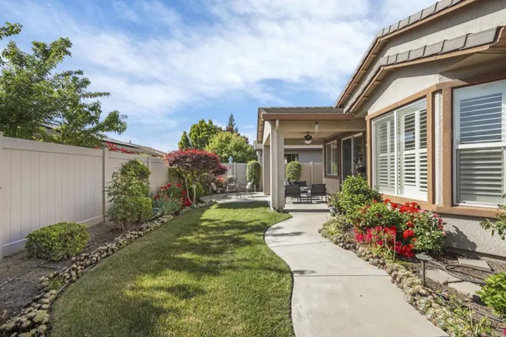 2454 Rockbrook Lane, Manteca, California 95336
