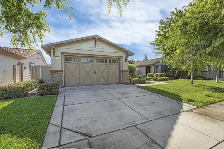 2454 Rockbrook Lane, Manteca, California 95336