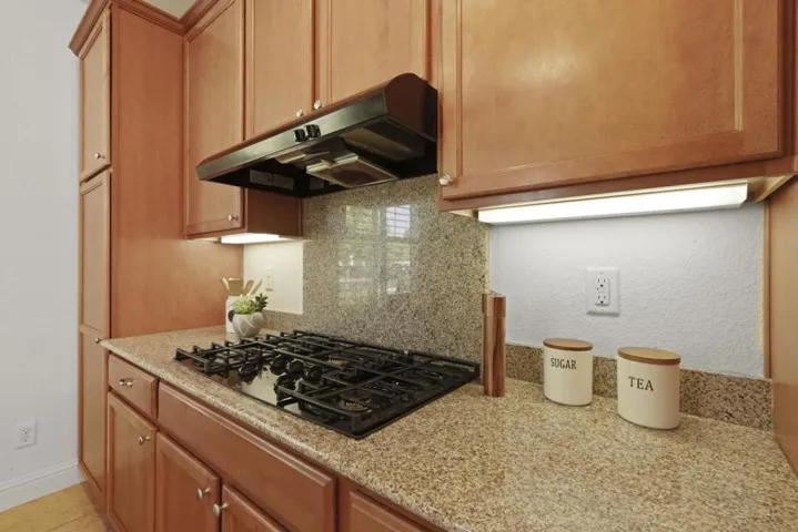 2454 Rockbrook Lane, Manteca, California 95336