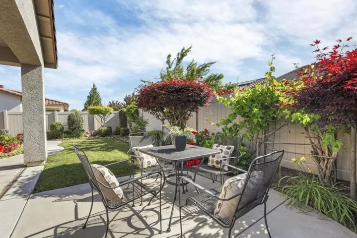 2454 Rockbrook Lane, Manteca, California 95336