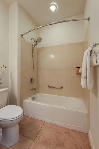 2454 Rockbrook Lane, Manteca, California 95336