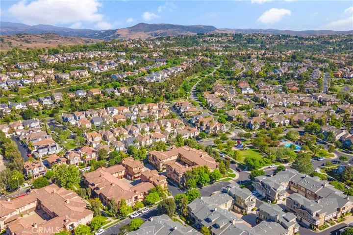 20 Dietes Court, Ladera Ranch, California 92694