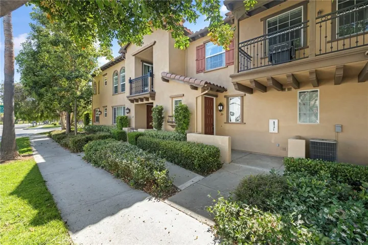 20 Dietes Court, Ladera Ranch, California 92694