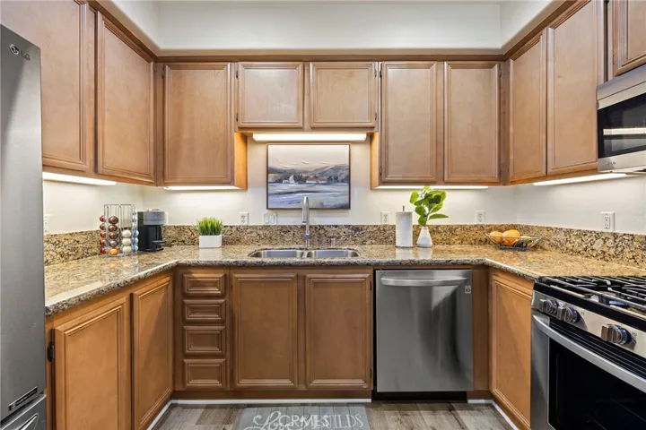 20 Dietes Court, Ladera Ranch, California 92694