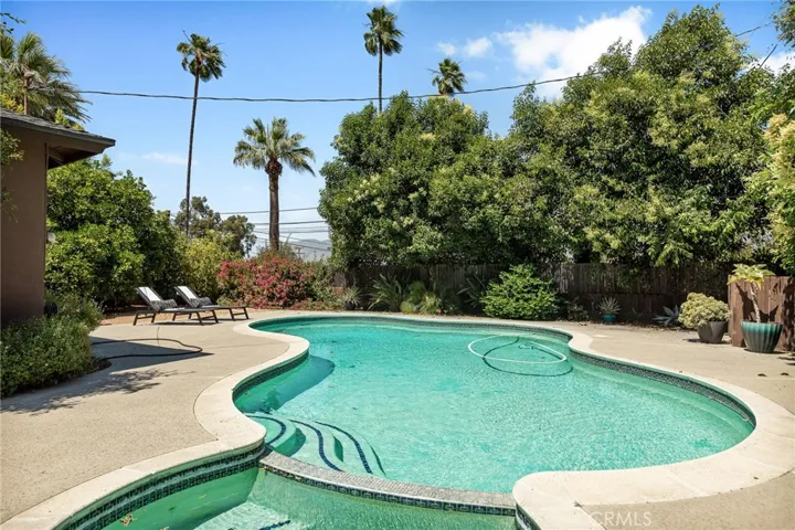 1249 W Palm Avenue, Redlands, California 92373