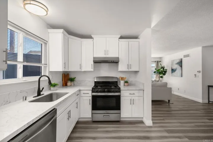 1752 N Corona Avenue, Ontario, California 91764
