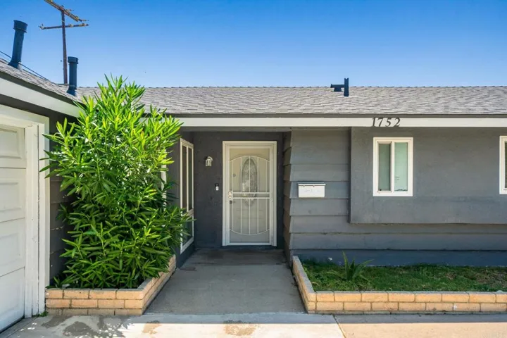 1752 N Corona Avenue, Ontario, California 91764