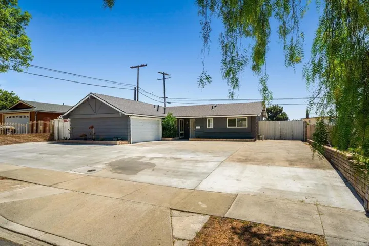 1752 N Corona Avenue, Ontario, California 91764
