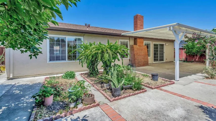 1562 Dina Court, San Jose, California 95121