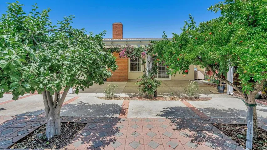 1562 Dina Court, San Jose, California 95121