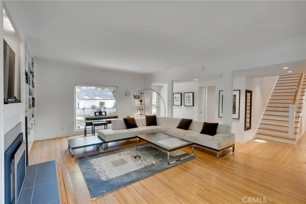 3216 San Pasqual Street, Pasadena, California 91107 home-pic-6