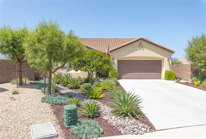 29237 Royal Tarlair, Lake Elsinore, California 92530