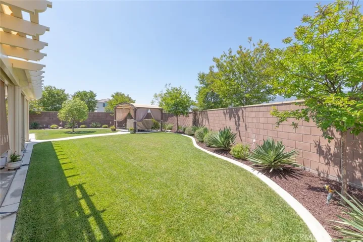 29237 Royal Tarlair, Lake Elsinore, California 92530
