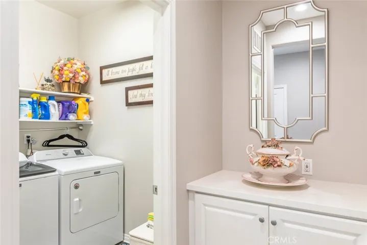 29237 Royal Tarlair, Lake Elsinore, California 92530