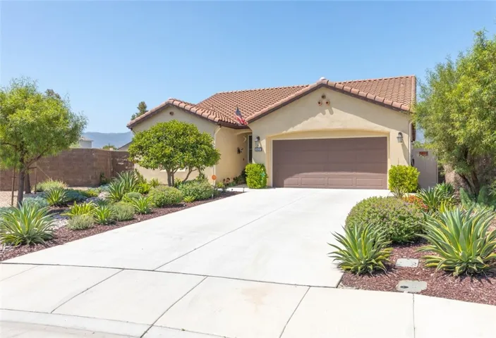 29237 Royal Tarlair, Lake Elsinore, California 92530