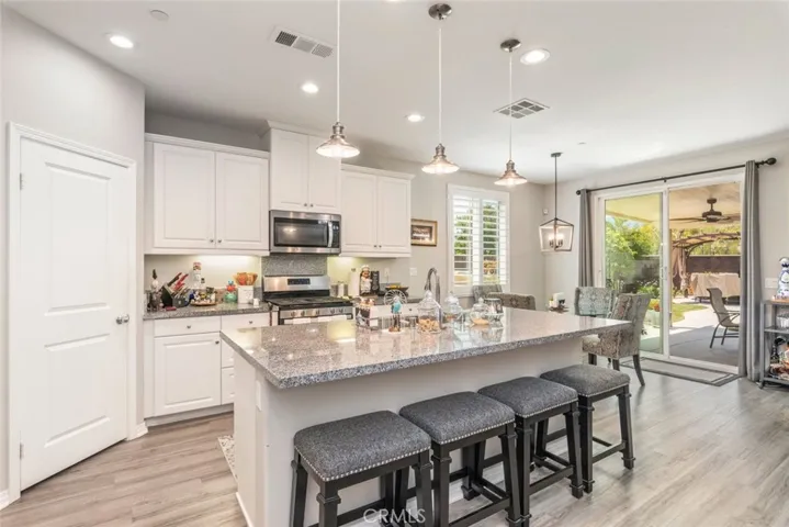 29237 Royal Tarlair, Lake Elsinore, California 92530
