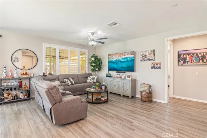 29237 Royal Tarlair, Lake Elsinore, California 92530