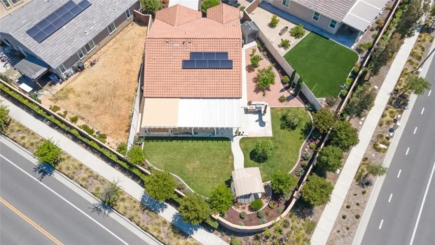 29237 Royal Tarlair, Lake Elsinore, California 92530