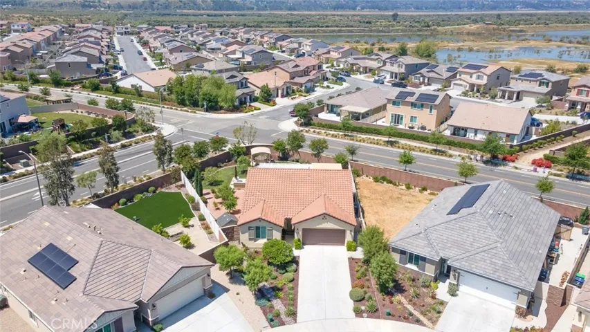 29237 Royal Tarlair, Lake Elsinore, California 92530
