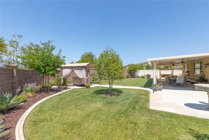 29237 Royal Tarlair, Lake Elsinore, California 92530