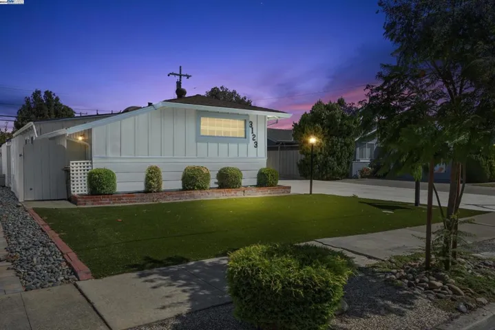 3123 Cabrillo Ave, Santa Clara, California 95051