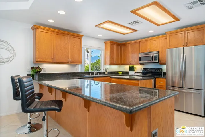 67675 Ovante Road, Cathedral City, California 92234