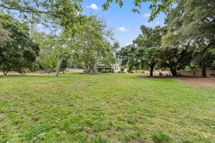 12135 Watsonville Road, Gilroy, California 95020
